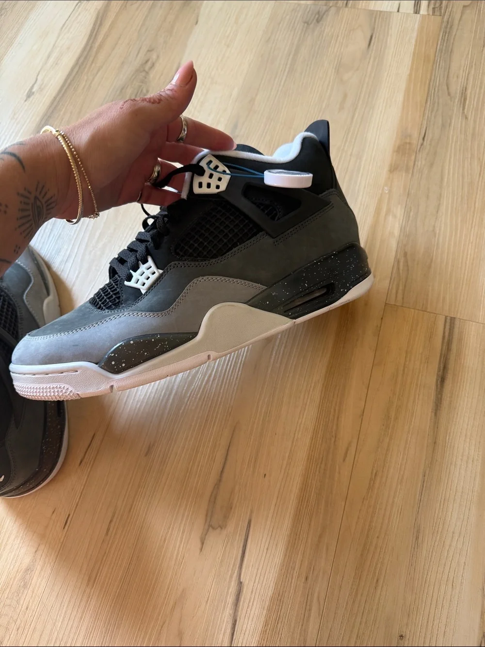 Jordan Men's Black and Gray Retro Sneaker